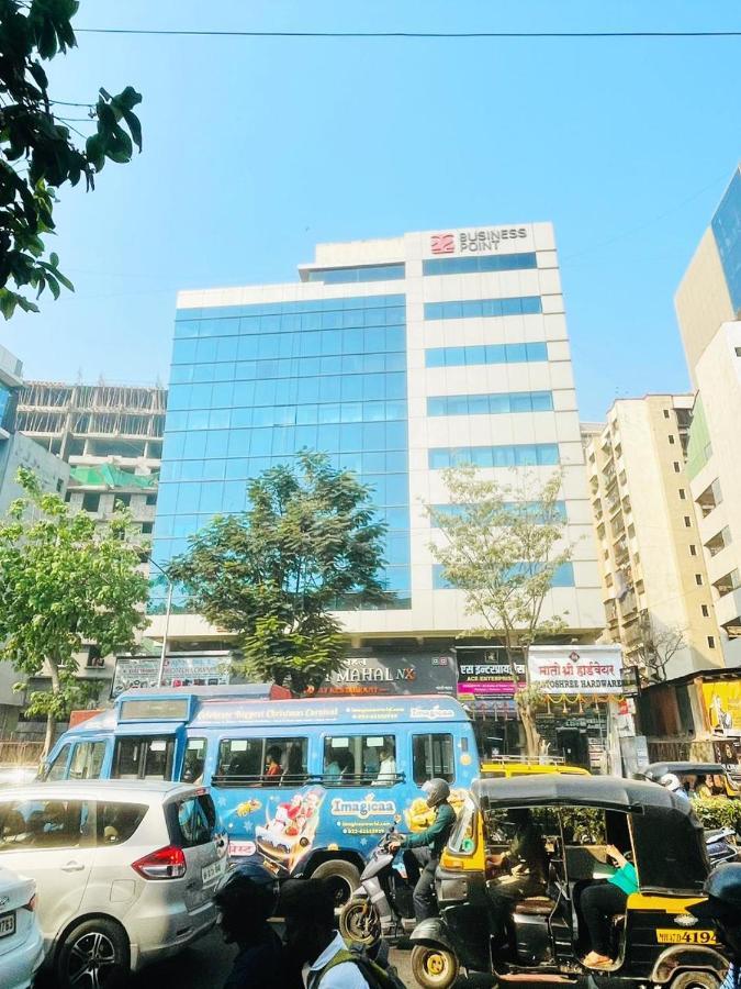 Hotel Hilton Suites Mumbai Exteriör bild