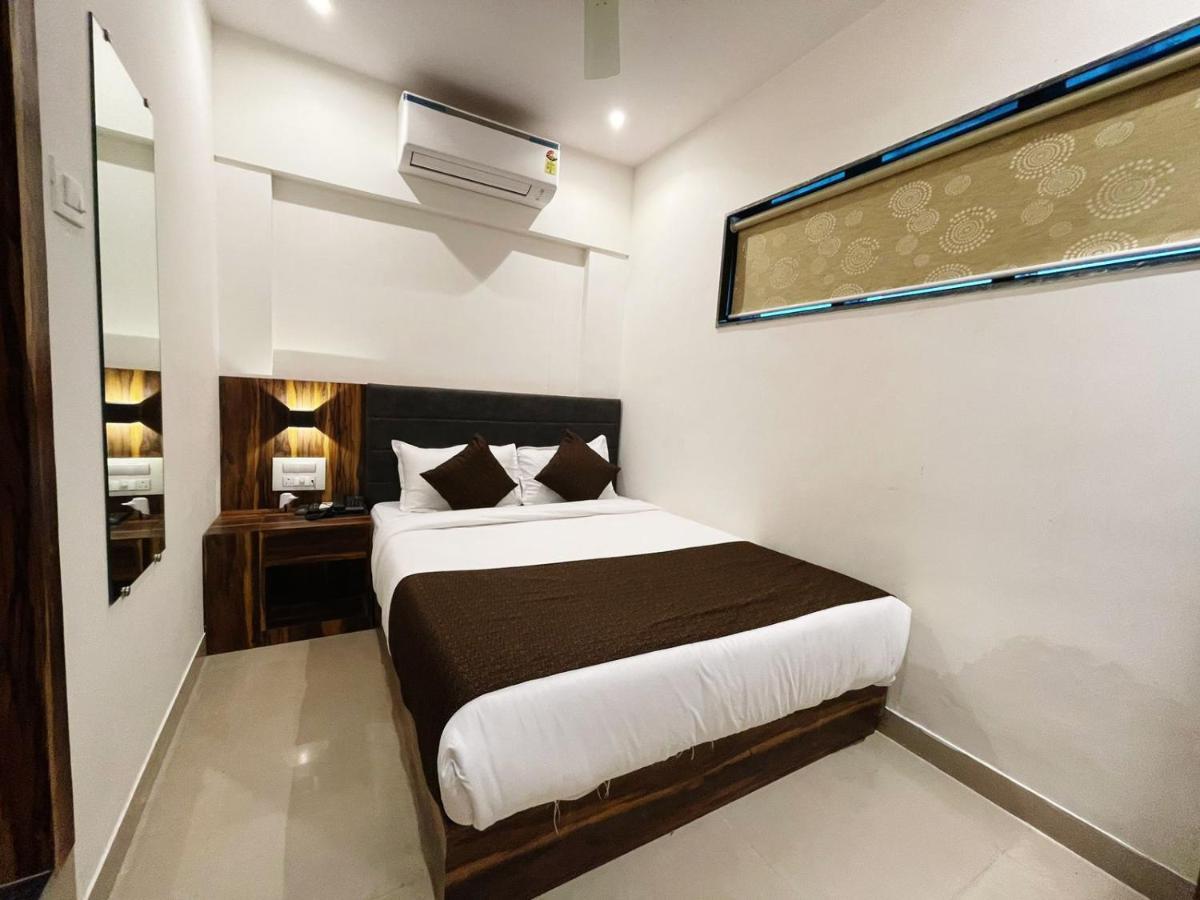 Hotel Hilton Suites Mumbai Exteriör bild